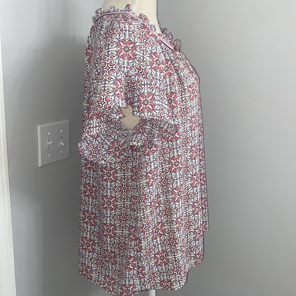 Max Studio Flutter Sleeve Blouse - Picture 5 of 9